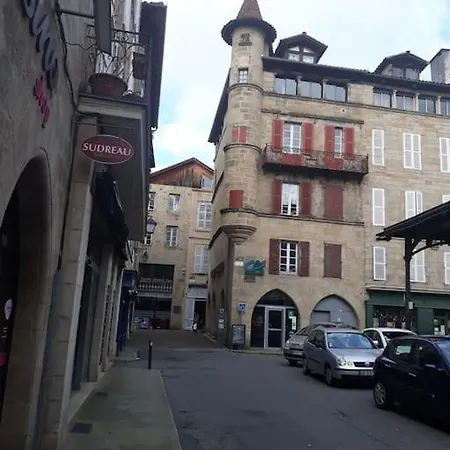 Grande Maison Quercynoise Avec Piscine * Figeac