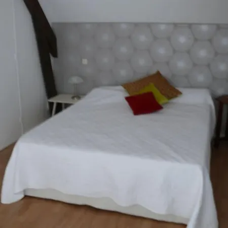 Grande Maison Quercynoise Avec Piscine 菲雅克